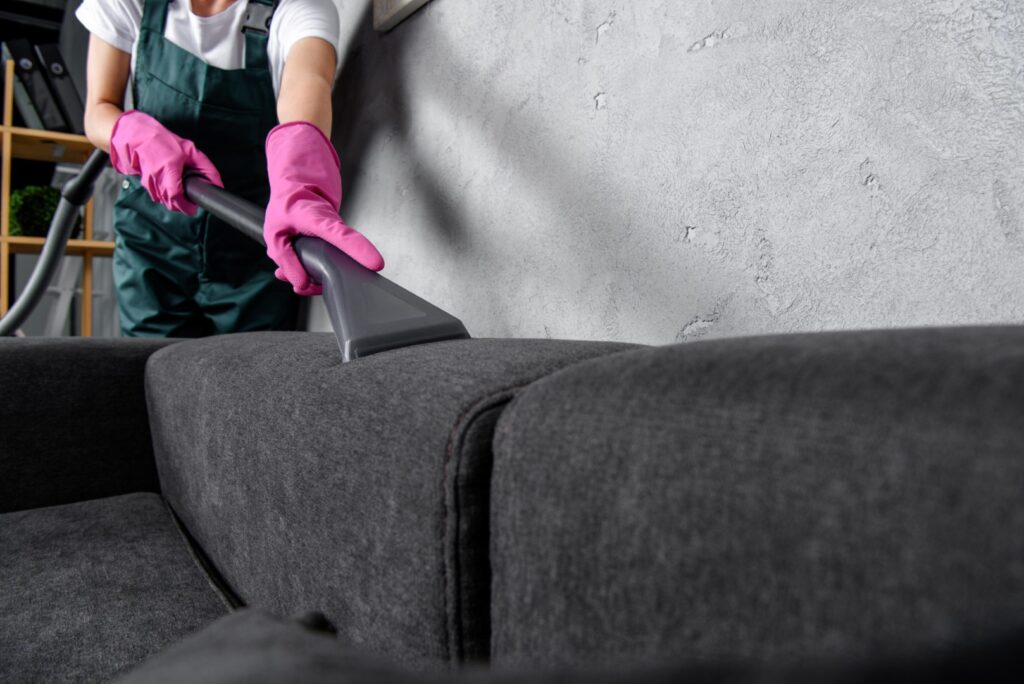 ✅ Czyszczenie tapicerki
✅ Domowe sposoby na plamy
✅ Profesjonalne czyszczenie mebli
✅ Jak wyczyścić tapicerkę
✅ Usuwanie plam z tapicerki
✅ Pranie tapicerki meblowej
✅ Środki do czyszczenia tapicerki
✅ Higiena w domu
✅ Konserwacja mebli tapicerowanych
✅ Czyszczenie kanapy i foteli